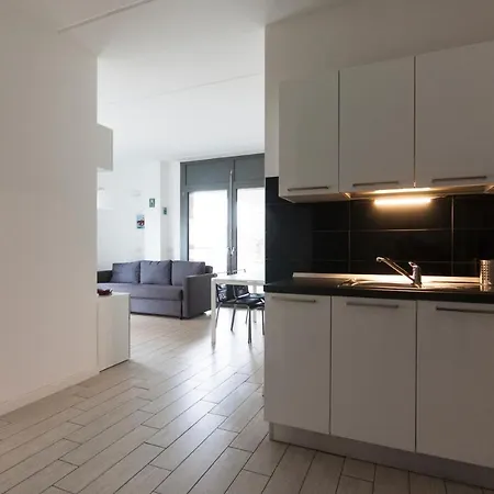 Apartment Big Terrace Near Linate Milan