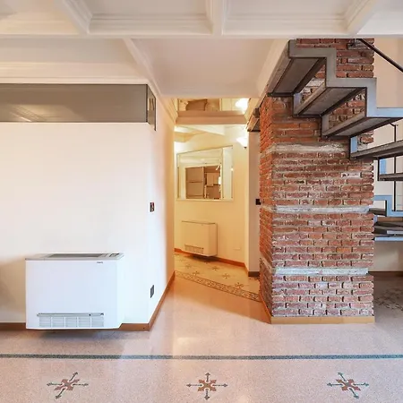 Unique Duomo Luxury Apartment *