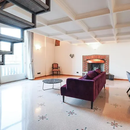 Unique Duomo Luxury Apartment *