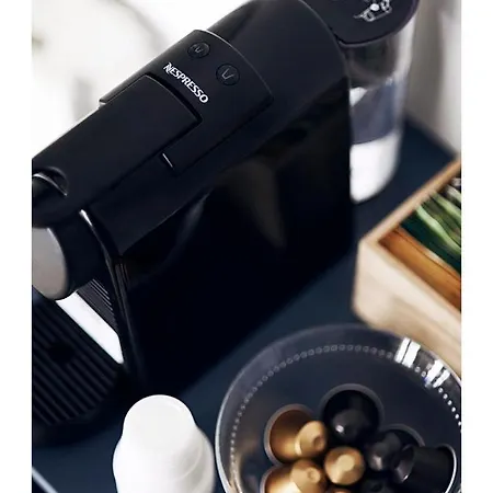 Taking A Walk In The Beating Heart Of Navigli *