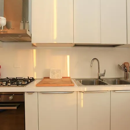 One-bedroom In Isola District * 米兰
