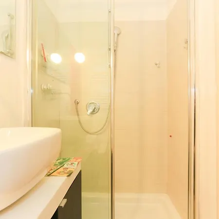 公寓 One-bedroom In Isola District *