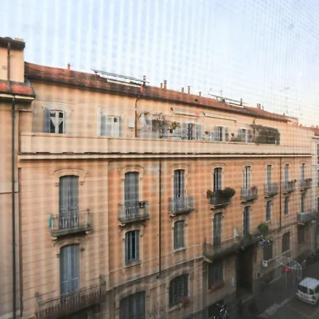 One-bedroom In Isola District * 米兰