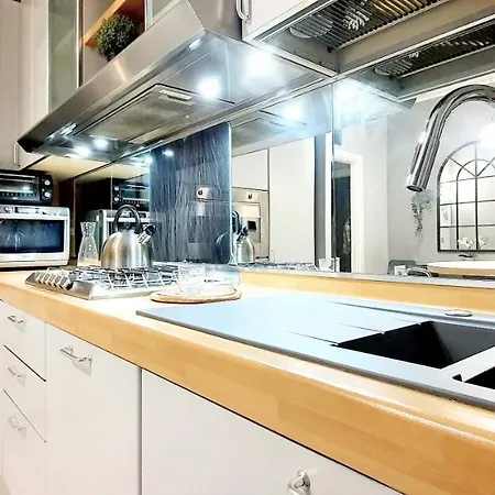 Apartment Charming Station