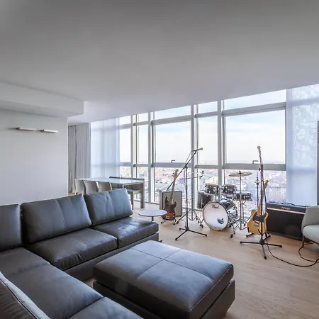 Domux Torre Galfa Sky & Panoramic View 2* Milano