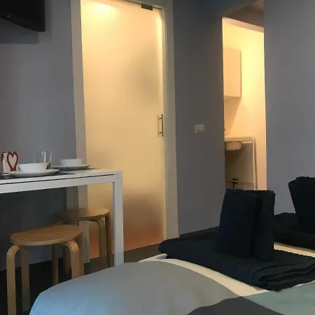 Pied A Terre Sant'agostino Milan