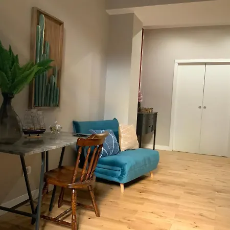 Beautiful Basement-tony Appartment-in The Heart Of Appartamento *