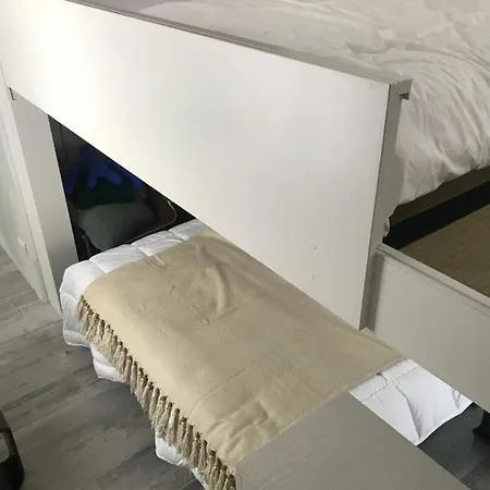 Studio 18 Apartment *