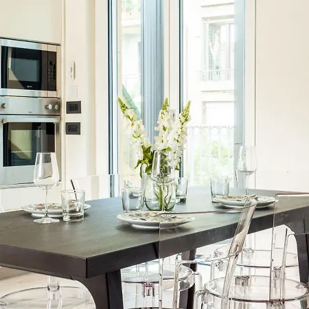The Best Rent - Attic With Terrace In Downtown Milan