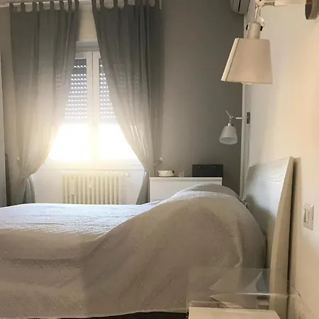 Brand New And Comfy Close To Brera * Milão