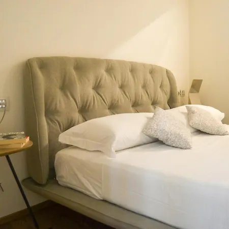 Apartment Joivy Fulcorina Milan