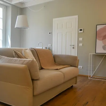 Apartment Joivy Fulcorina Milan