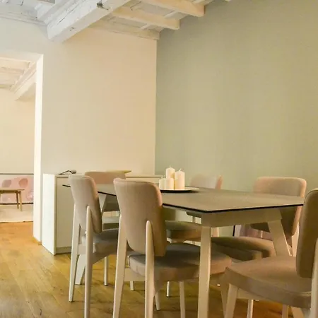 Apartment Joivy Fulcorina Milan