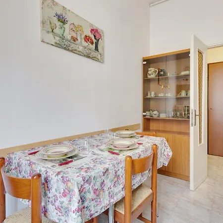 Guesthost - Polytechnic Lovely And Cosy Flat *