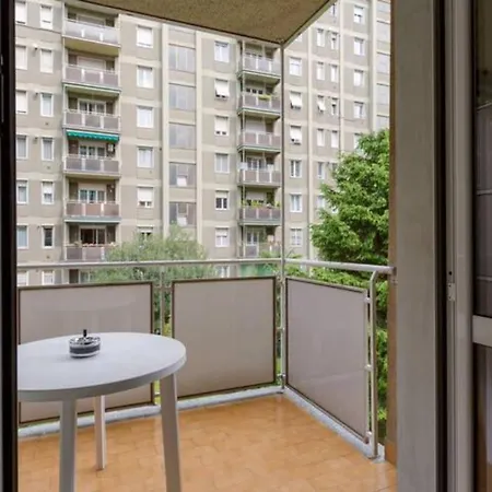 Guesthost - Life & Mico Cosy And Functional Appartement Milan