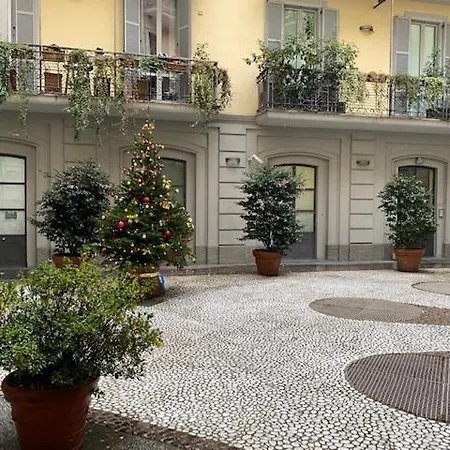 Spacious & Elegant Near Corso Como - Maroncelli Apartman Milánó