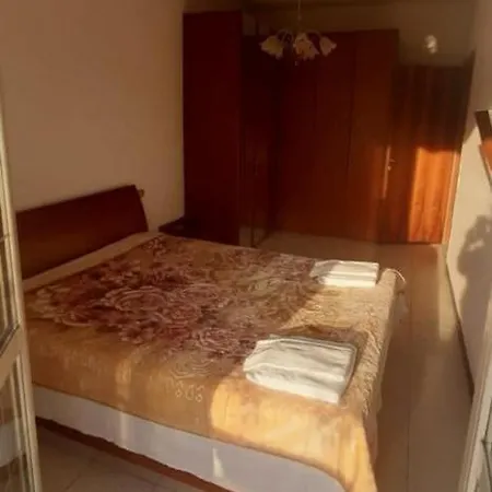 Affittasi 1 Apartmán
