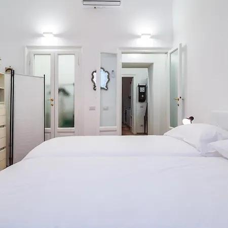 Apartment Zamenhof Zona Bocconi Navigli