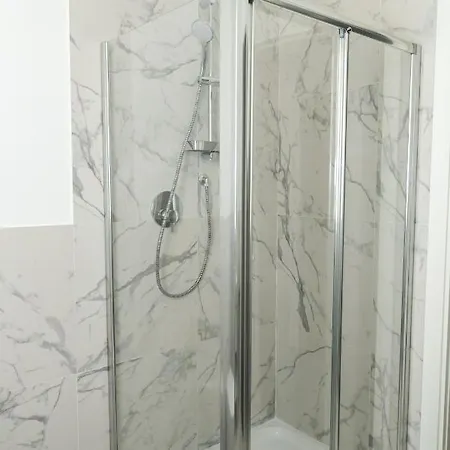 Lägenhetshotell Bob W Ticinese 4*