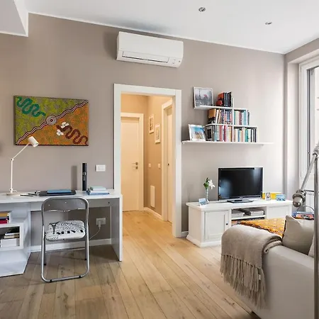 アパート Porta Romana Modern And Cosy ミラノ