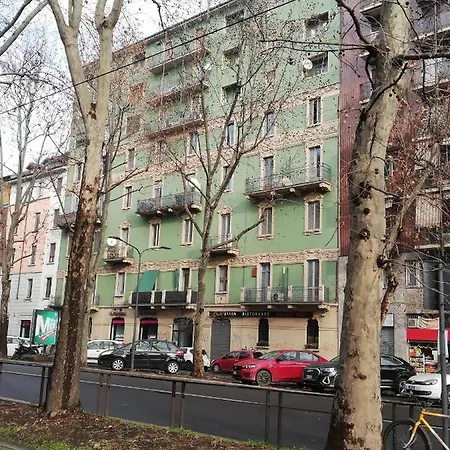 Al 32 * Milano