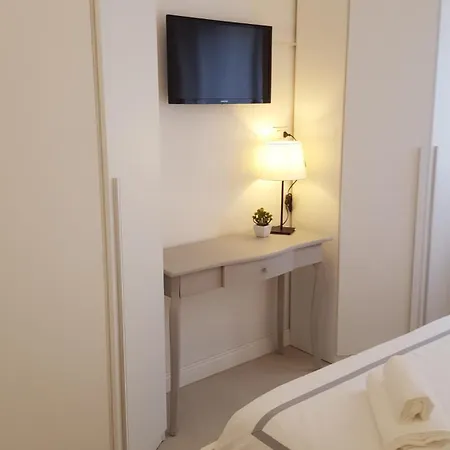 Apartment Classy Apt Fiera Life Milan