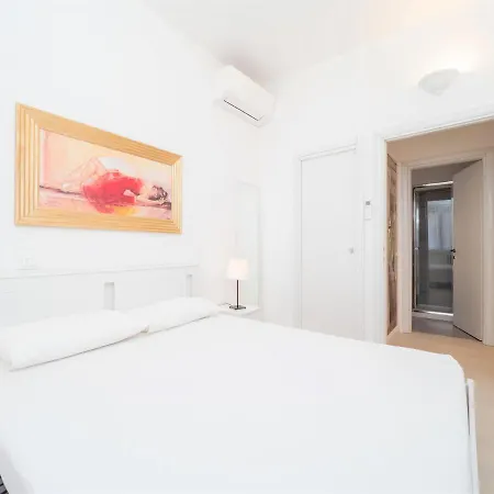 Apartment Classy Apt Fiera Life Milan