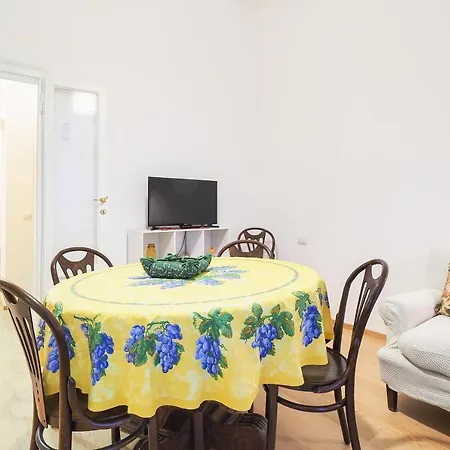 Zamenhof Zona Bocconi Navigli Apartment *