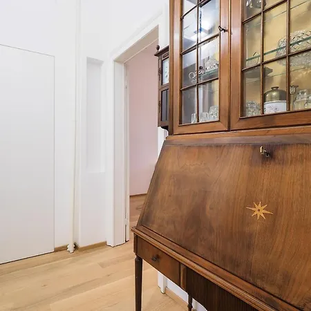 Apartment Zamenhof Zona Bocconi Navigli Milan