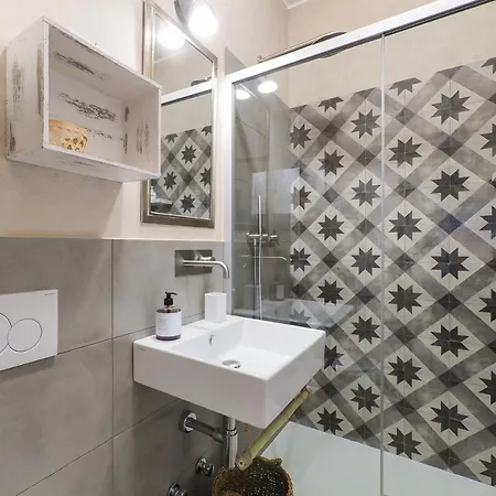 Guest house Tiare Milan