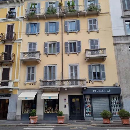  Apartment *