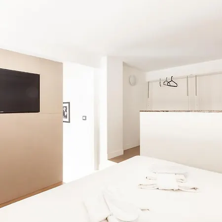 아파트 Charming Loft S. Gregorio 49 Master Guest 밀라노