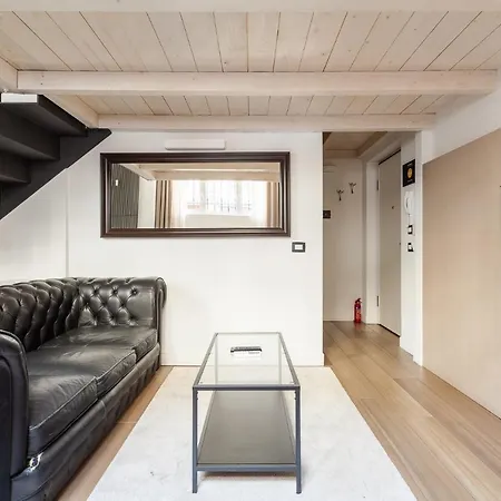 아파트 Charming Loft S. Gregorio 49 Master Guest 밀라노