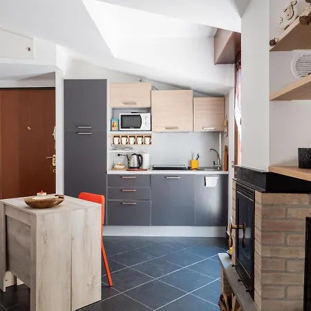 The Best Rent - Cozy Attic With Balcony In Nolo District