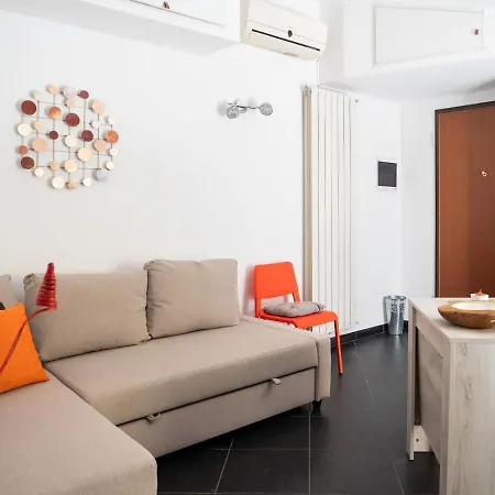 The Best Rent - Cozy Attic With Balcony In Nolo District Милан