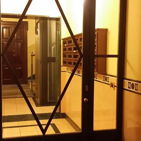 Active Rent Lazzaro Papi Milaan