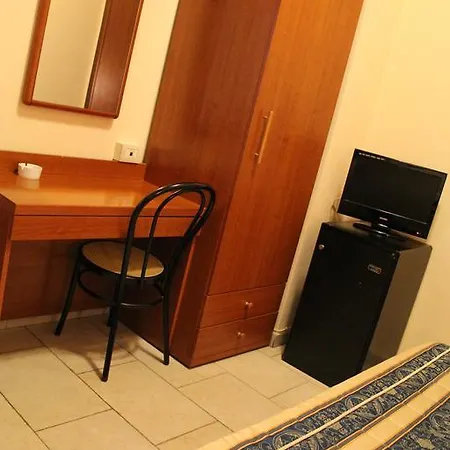 Alessander Hotel 2*