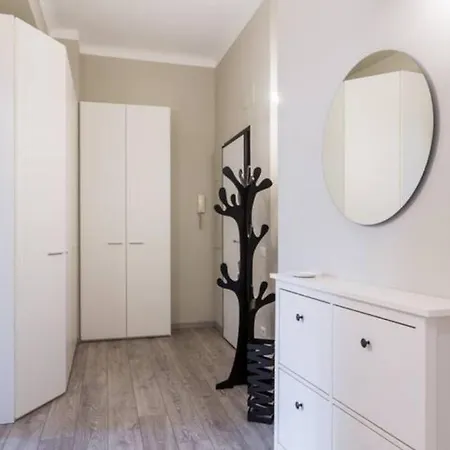 Citta Studi Bright And Stylish Flat With Balcony Milánó