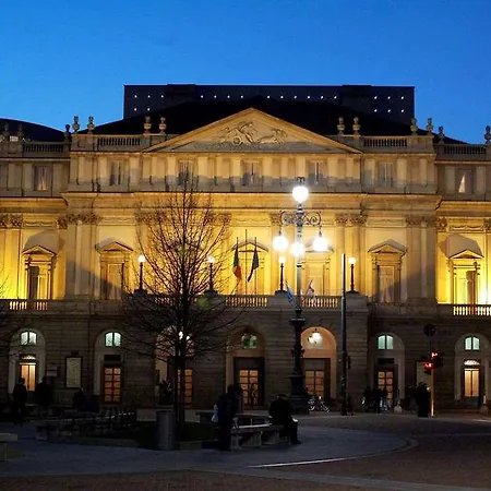 The Square Duomo - Preferred & Hotel 4*