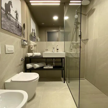 Amedia Milan, Trademark Collection By Wyndham Hotel 4*