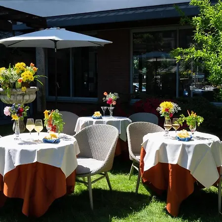 Sunflower Hotel 4*