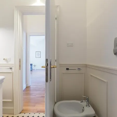 Contempora - Lanzone 5 * Milan