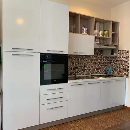 Bilocale Appena Ristrutturato - Stazione Appartamento Milano