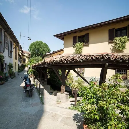 Hbhall Navigli 2 Milánó