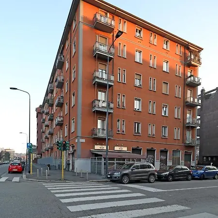 Apartman Casajulienne Milánó