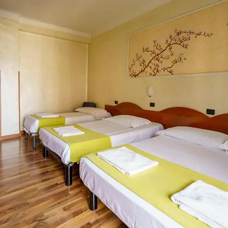 America Hotell *
