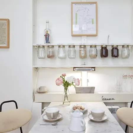 Olivia'S Pad In The Navigli 2
