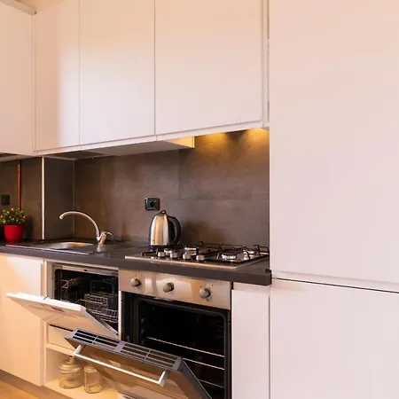 Fashion District - Floor