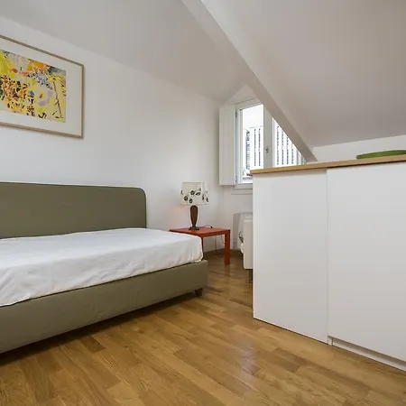 Apartament Boito Halldis Apartment *