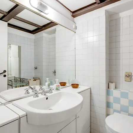 Apartman Delightful And Large Loft In Porta Romana Milánó